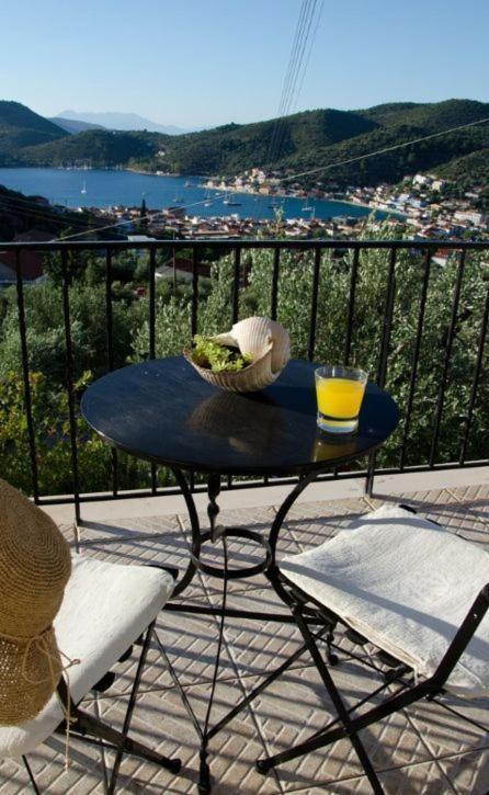 Apartmán Euktimeno Ithaka Exteriér fotografie
